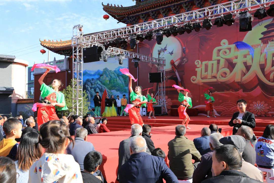 振兴村|奇难险美 国庆假期长治市振兴小镇精彩上演杂技表演