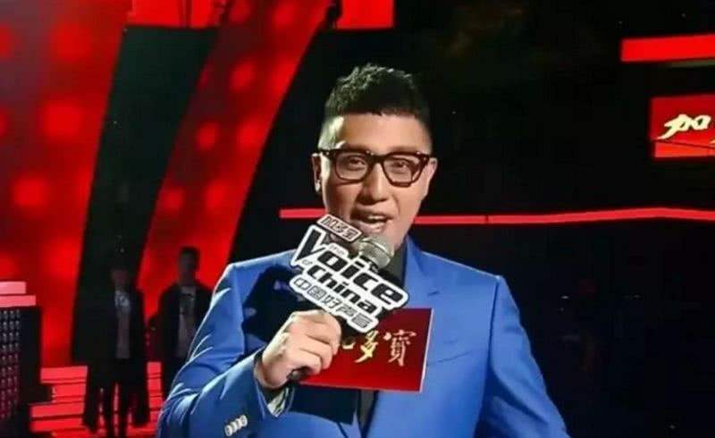 华少从事主持19年来,一直担任浙江卫视主持人,先后主持了《中国好声音》《