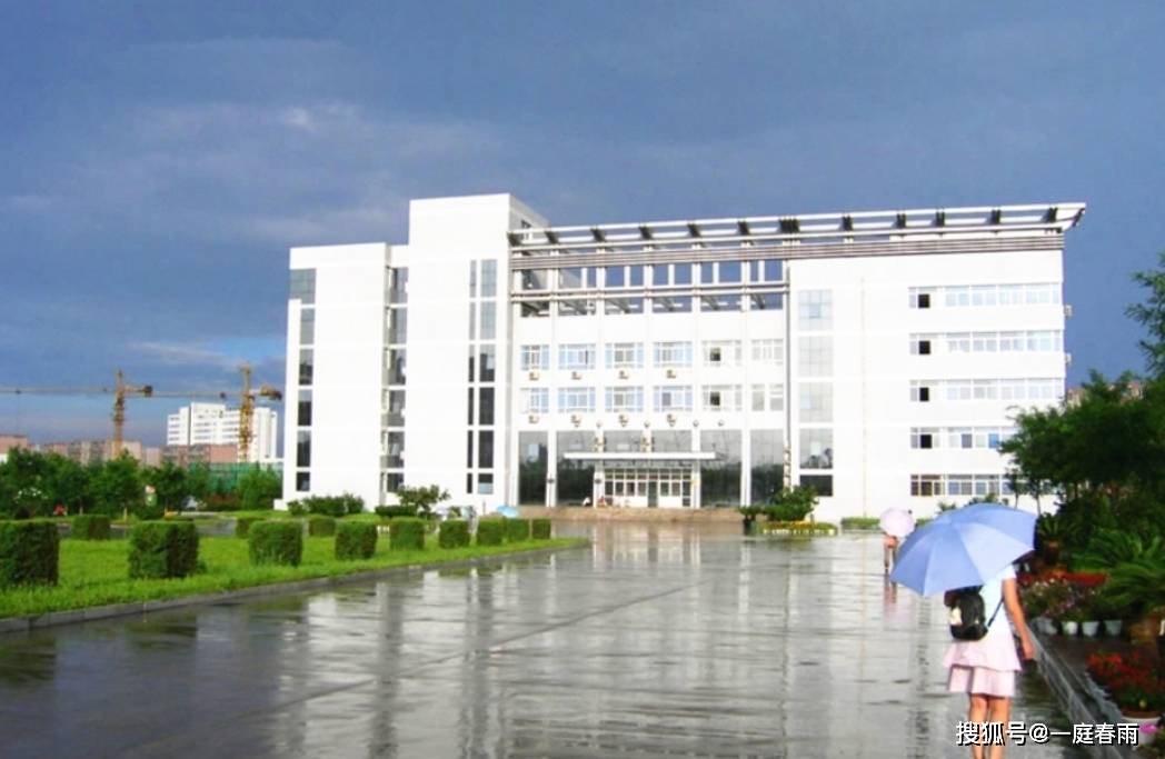 河北工业大学,燕山大学,两所强校该选哪个?