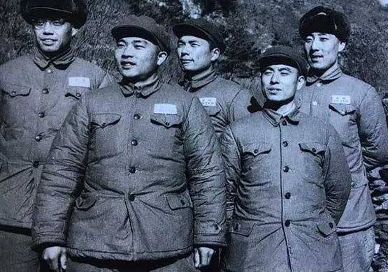 他原本是韩国人,成为我军上将,说我愿意做一