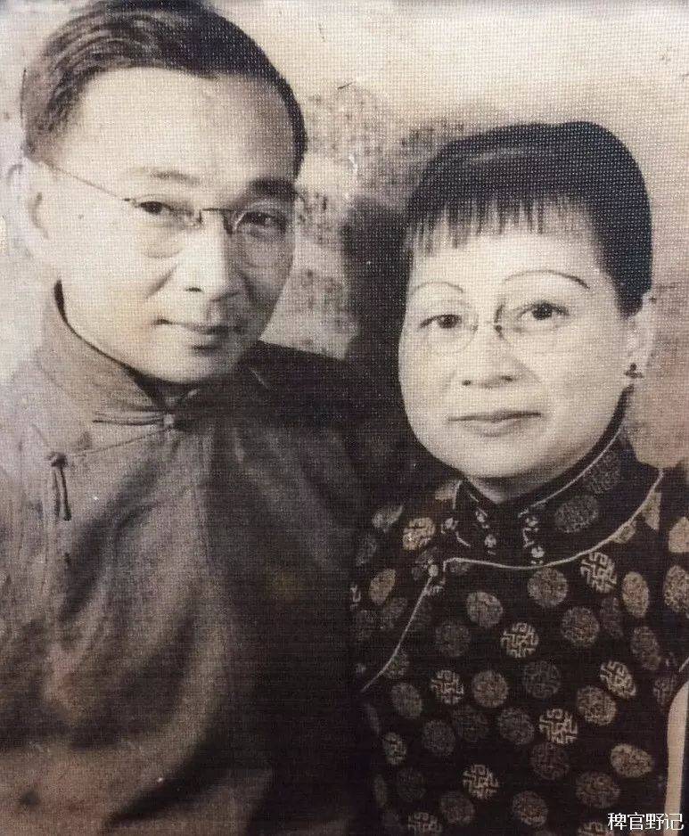 中国著名作家名单大全 5d5cb6003683484e8c775501d414e429.jpeg