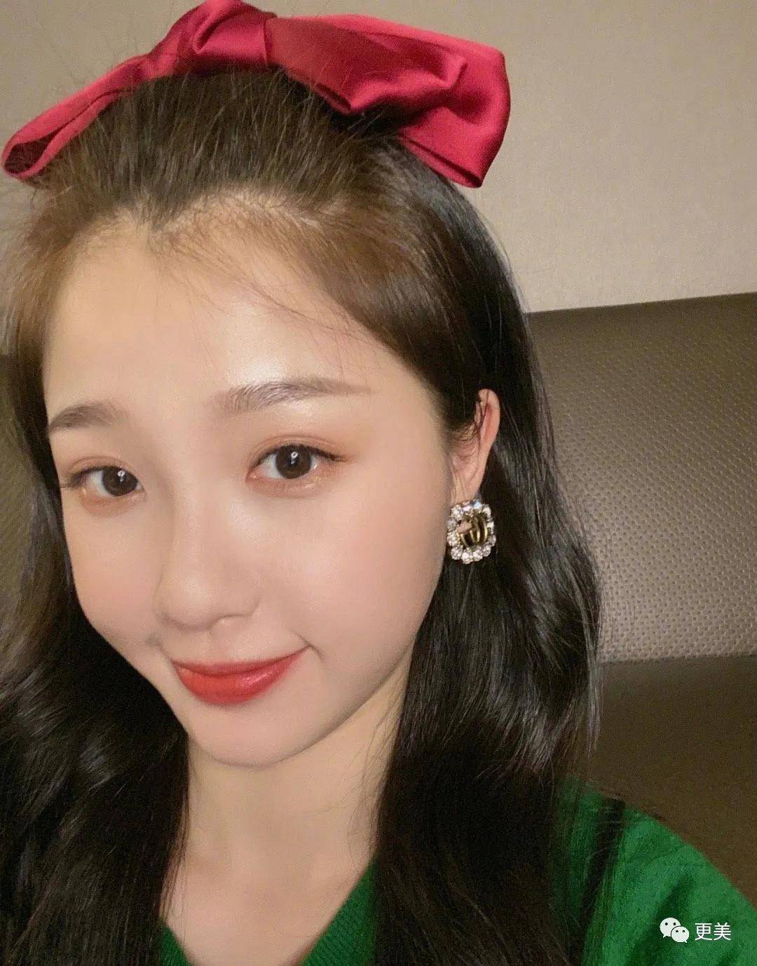 氛围|虞书欣又作出新高度，学晚晚艳压高圆圆，居然没输？