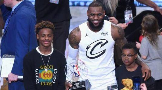 如何才能进nba e049a96b8aab427fa6a0bd604bff40b8.jpeg