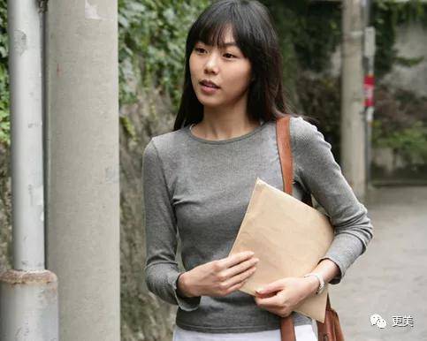 氛围|虞书欣又作出新高度，学晚晚艳压高圆圆，居然没输？