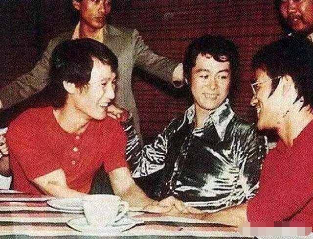 比如,据说陈惠敏与李小龙,仅仅见过一次面而已,什么"陈惠敏的拳