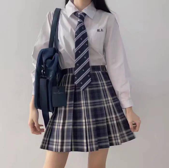 一眼万年jk风头像,快和小姐妹一起换,浪漫句子
