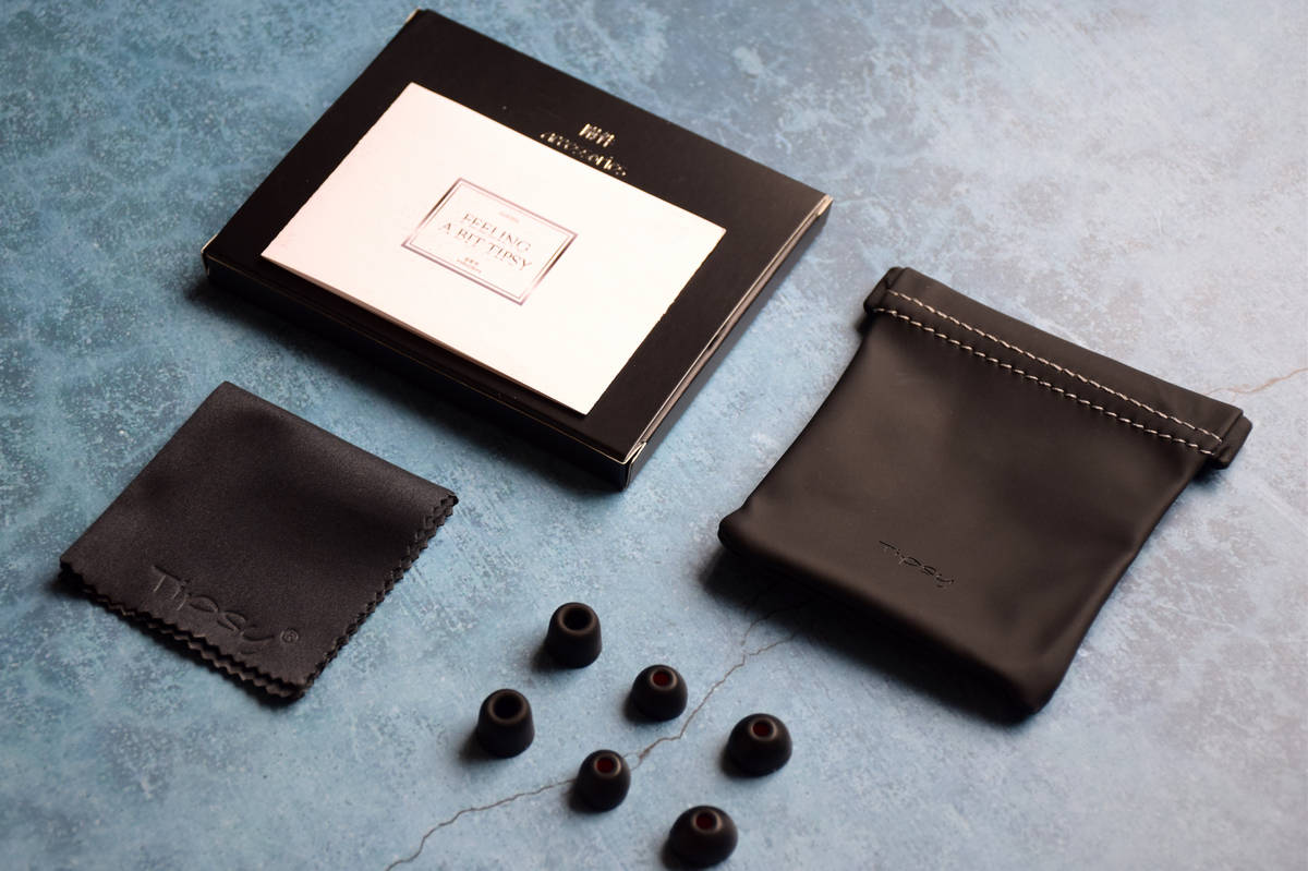 Tipsy|Tipsy蓝极光耳机：沉醉于音乐，倾听微醺的声音