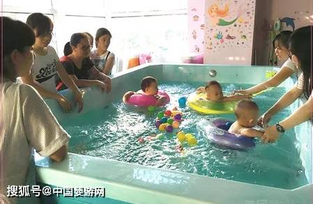 身高|看完才懂秋季宝宝身高增长离不开游泳