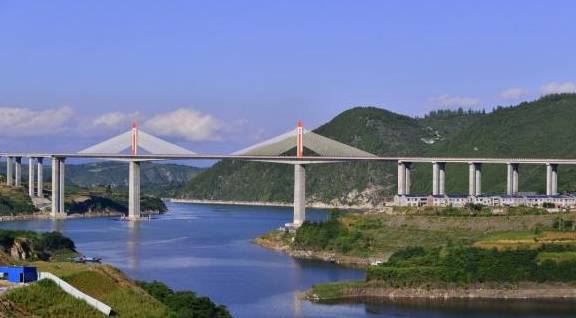 湖北省比重庆GDP高多少_湖北省各市gdp2020