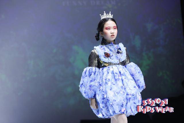 时尚|科技与时尚相融合——FUNNY DREAM高定礼服童装秀