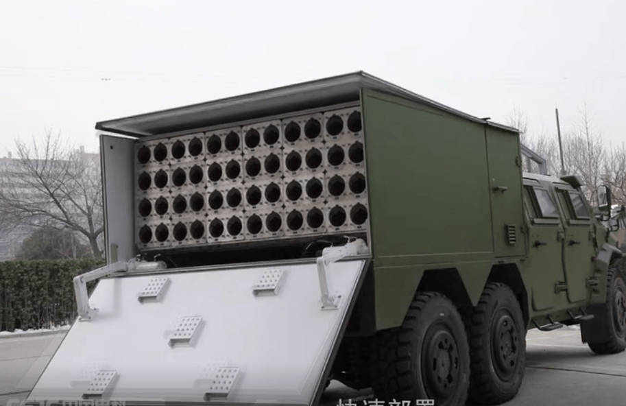 当电影成为现实，中国新型无人机集群作战难防御