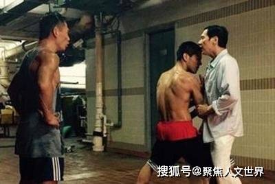 那个曾在北京夜总会怒扇向华强两耳光的"混混"白航后来怎样了?