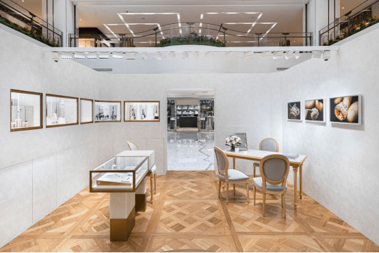 袁冰妍|李冰冰教你穿衣，袁冰妍喂你吃冰激凌…神仙般的日子不过如此！