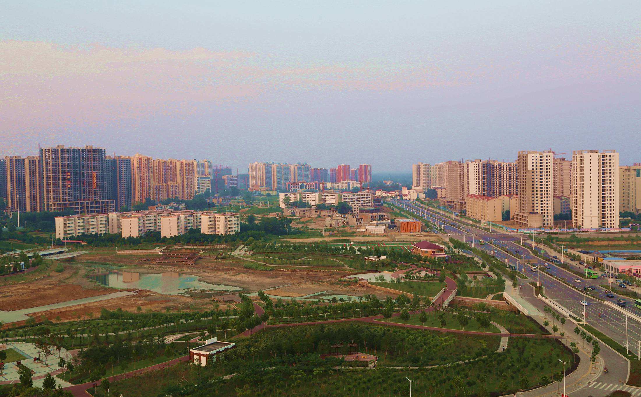 郑州人口多_郑州人口结构图(3)