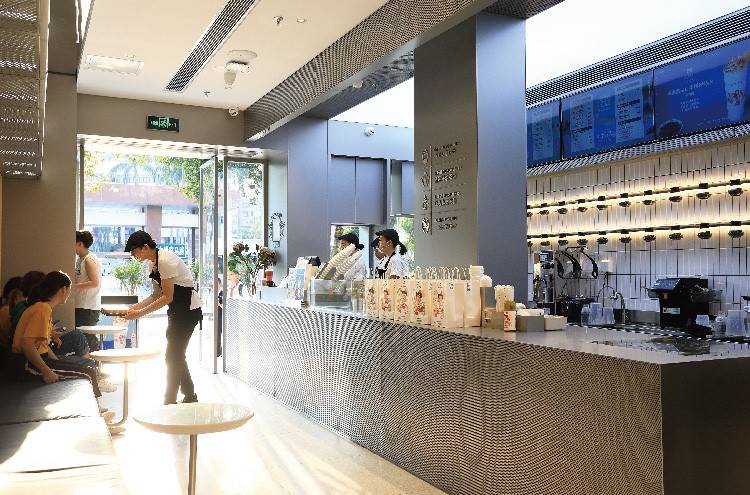 阿姨|天津首家沪上阿姨门店形象升级4.0版本 迅速成为顾客拔草的网红地