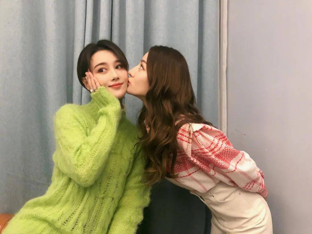 热巴|从千年狐狸脸到总攻2.0，热巴这是把自己的变美秘籍告诉了好闺蜜？