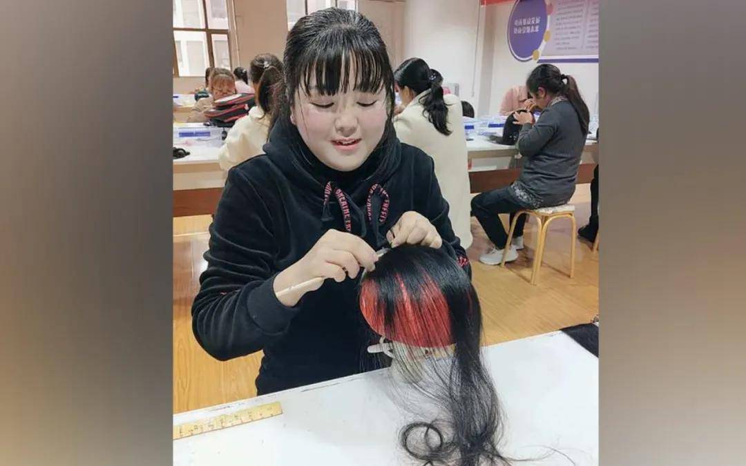 假发|帮全球时尚男女“制假”，她们赚到了第一桶金