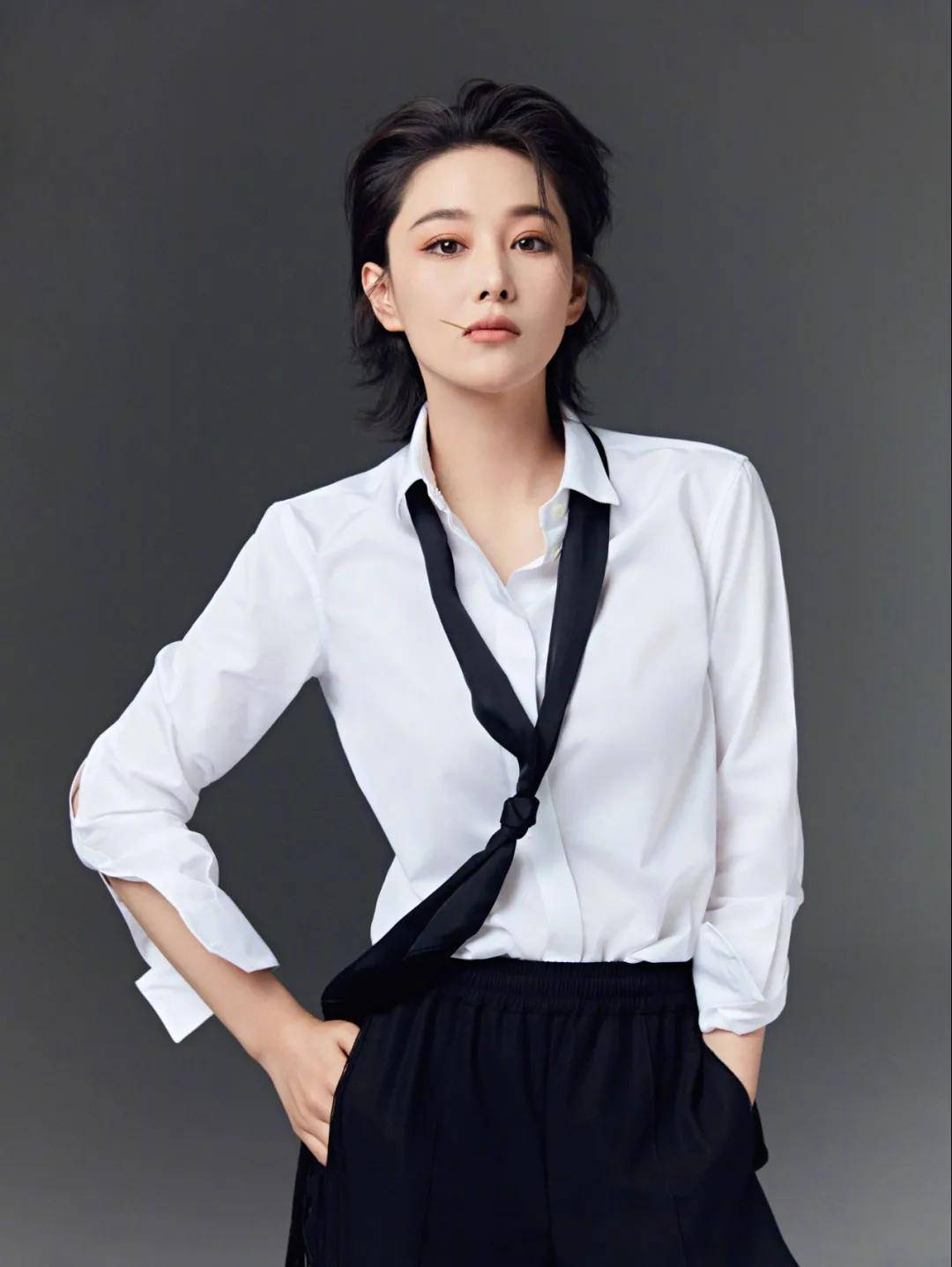 热巴|从千年狐狸脸到总攻2.0，热巴这是把自己的变美秘籍告诉了好闺蜜？