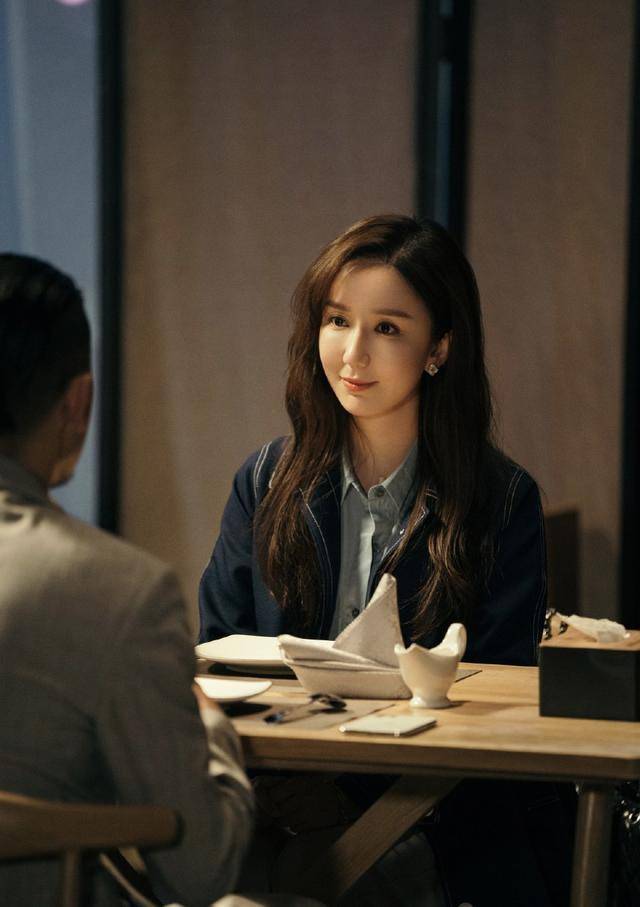 胡一菲|原创娄艺潇版王曼妮不被认可，演了那么多年，她怎么还是胡一菲？