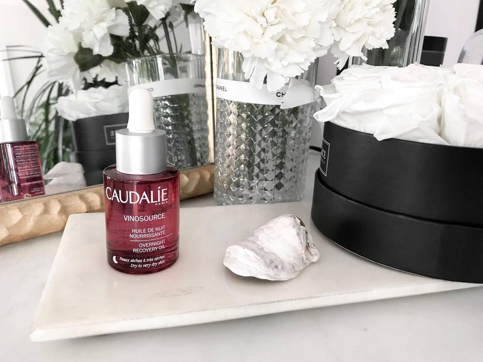 肌肤|护肤油真的很有油吗？抹油真的很快乐，特别是在现在