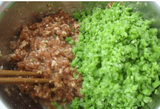 豆角做馅是否焯水 7baca2dbea07454aa7188085ef57d78e.png