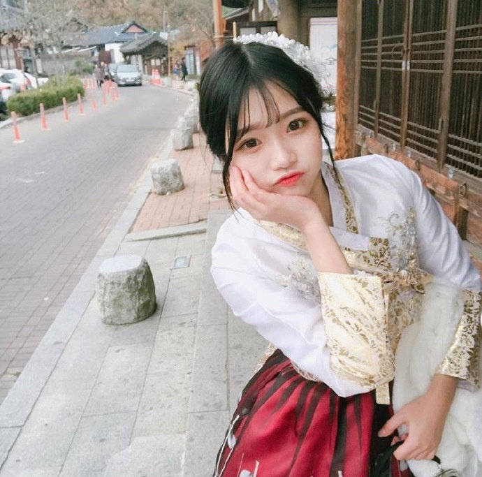 
晚放心情说说短句：给你多次偷偷点开头像的谁人人说一句话吧-b体育(图3)