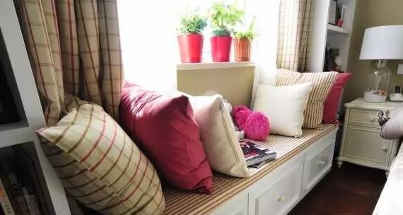 飘窗的利用 cdd3c4bec6f74742953cffc2f08d3d56.jpeg