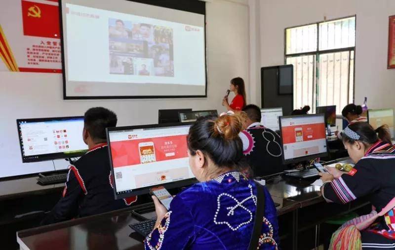 多多|拼多多日订单量破亿， “拼”是如何成为这个时代的主流逻辑的？