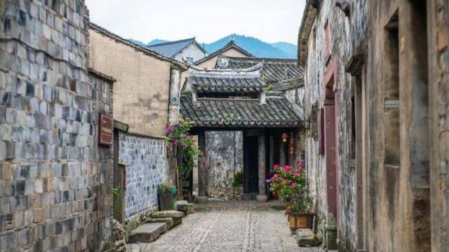 江南藏了个“隐世”古镇,距今已有800年历史,游客少消费还低_电影