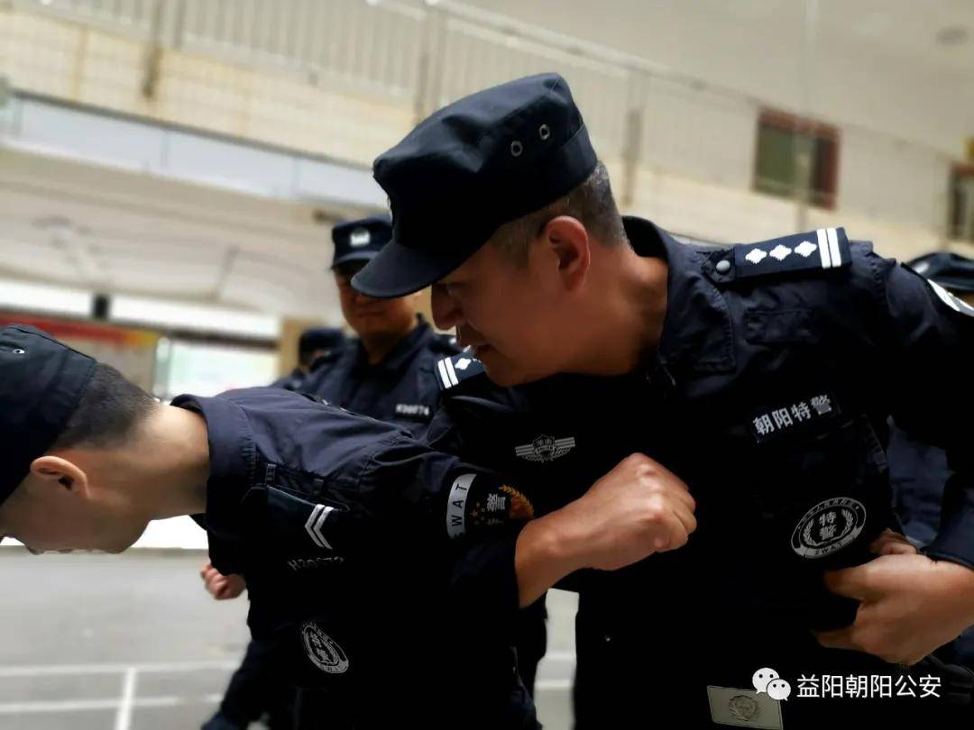 为进一步增强公安民辅警的警务实战技能,提高自我防护意识和能力