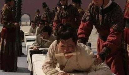 武宗|第一才子被终生流放，为何要脸抹粉、头插花？
