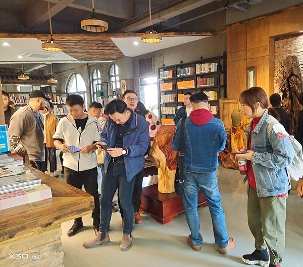 “j9九游真人游戏第一品牌”
混沌重庆30余名同学走进涪州书院 感受厚重历史文化(图3)