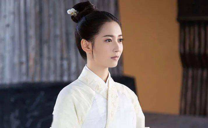 武宗|第一才子被终生流放，为何要脸抹粉、头插花？