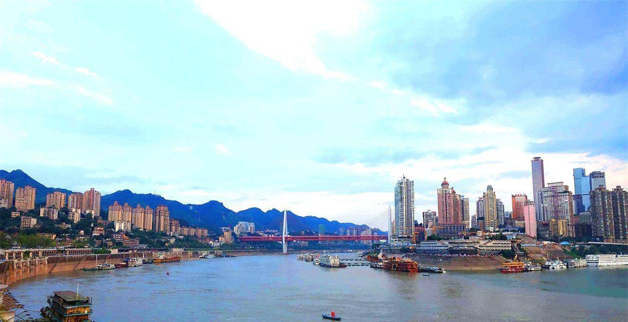 重庆gdp角逐_重庆gdp宣传图