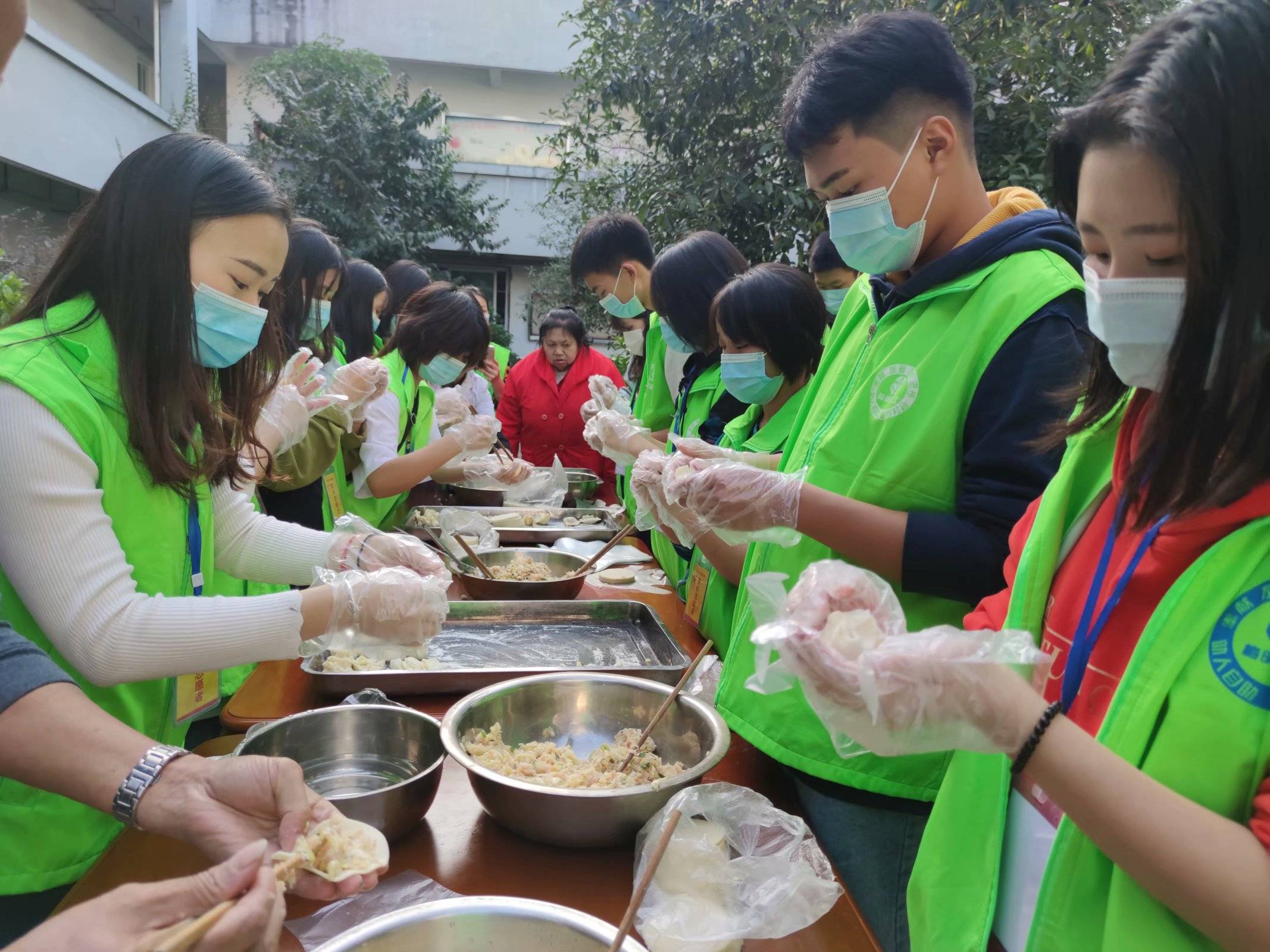 倾情助老、 爱暖夕阳、关爱特困老人|大渡口区敬老院“倾情助老 爱暖夕阳”关爱特困老人志愿服务活动