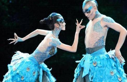 美颜|关掉美颜之后的杨丽萍，与女神差距太大，大家说这才是她真实年龄