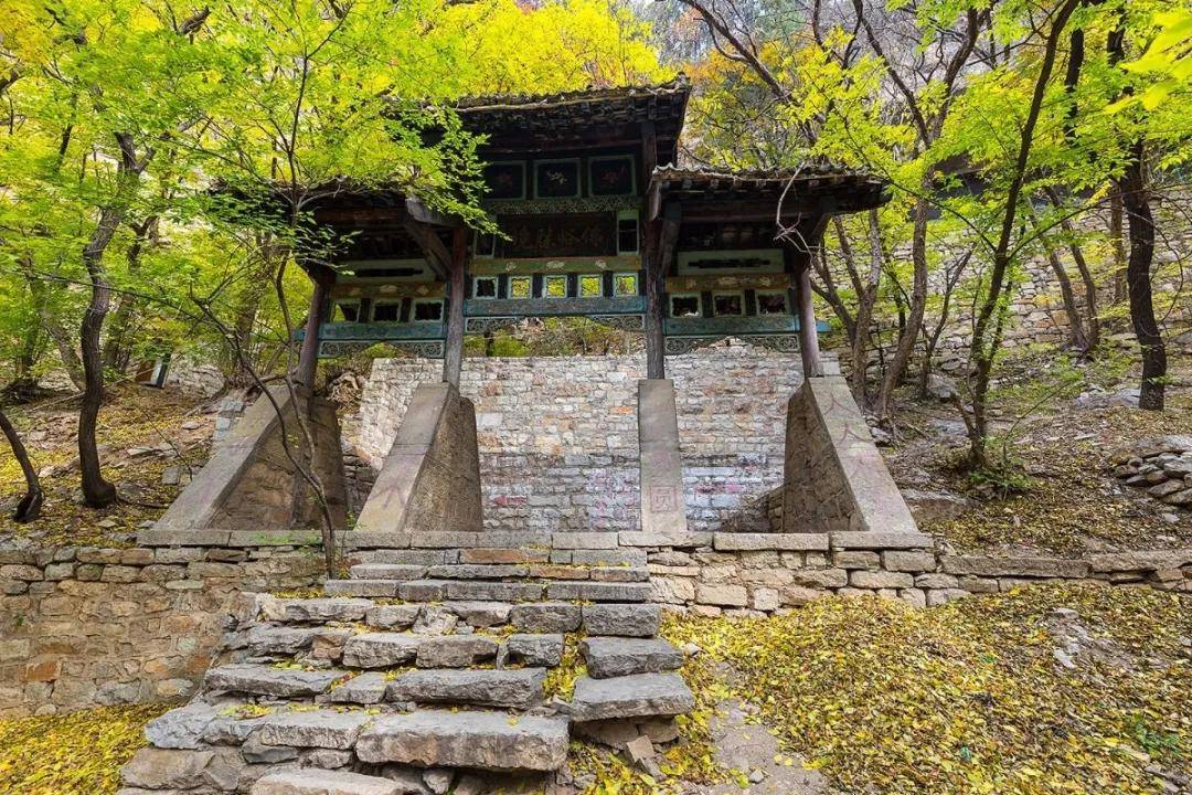 秋游济南秘境佛峪大峡谷 秋游济南秘境佛峪大峡谷