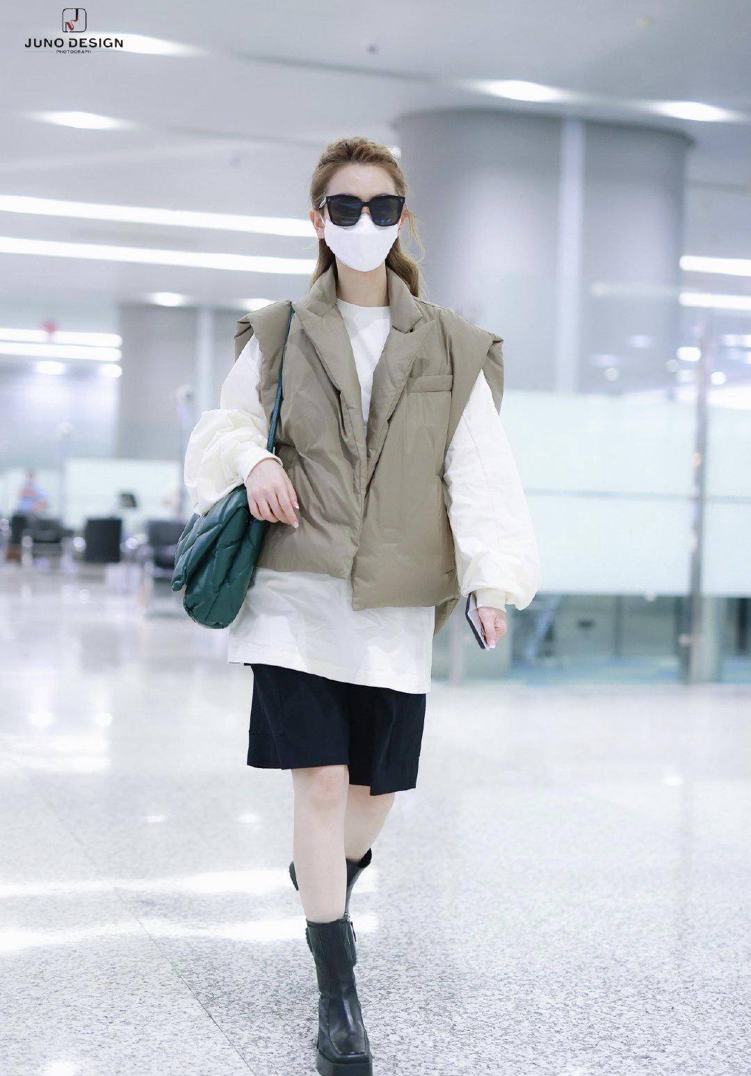 慵懒风裤子深灰色 4813095a802946b1aa5dedea96b9c408.jpeg