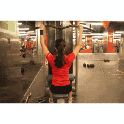 背有|女生多练背有什么好处？如何练出女神的蝴蝶背，提升气质？