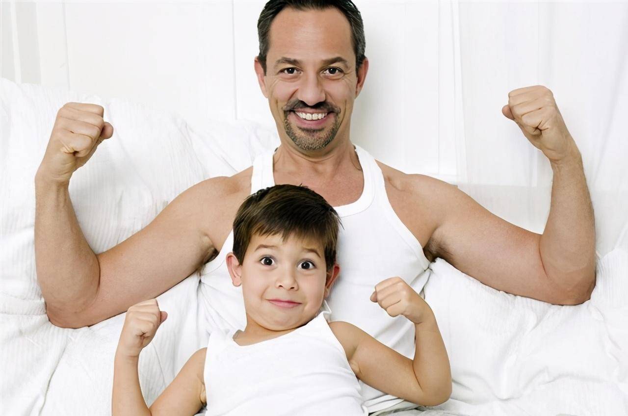 养儿子除了“心要狠”，父母在这些方面也不能吝啬，娃更容易成才_搜狐网