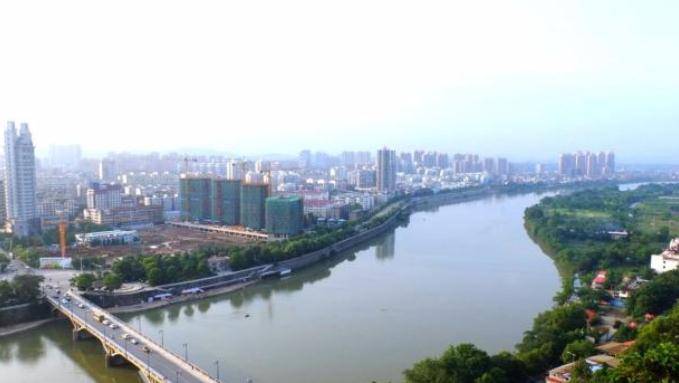 九江赣州南昌近年经济总量对比_九江到赣州的地图(3)