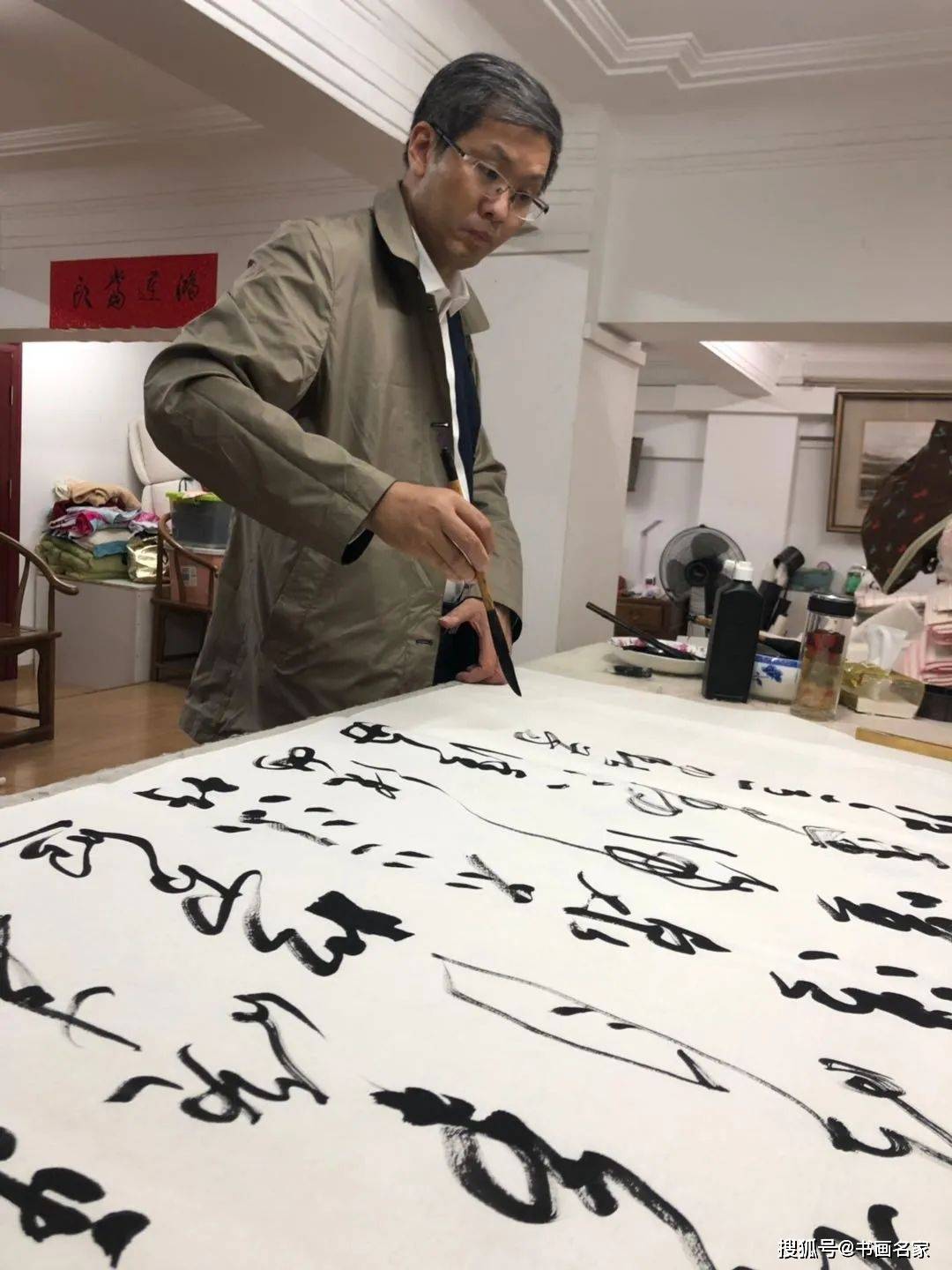 上海书法家协会副主席张卫东▲上海书法家协会副主席,女书法家联谊会