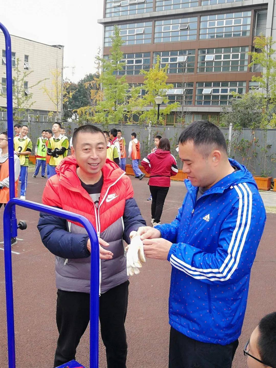 棕北中学西区实验学校第11届秋季校园运动会掠影