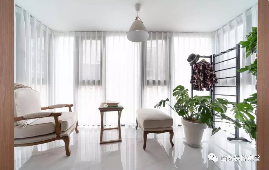 阳台有必要做窗帘吗 b2f8ea4f5a04480dae7ae952f3d9c355.jpeg