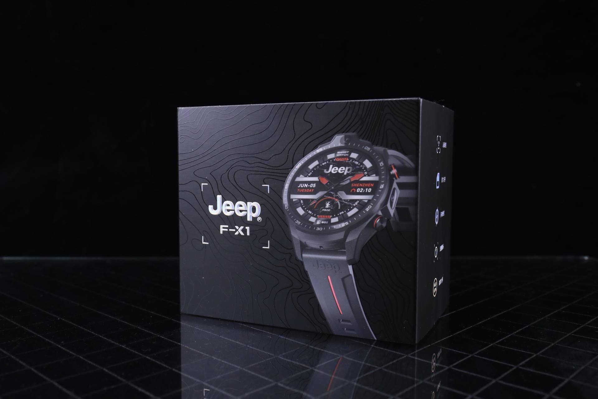 能戴在手腕上的手机——jeep 黑骑士智能手表