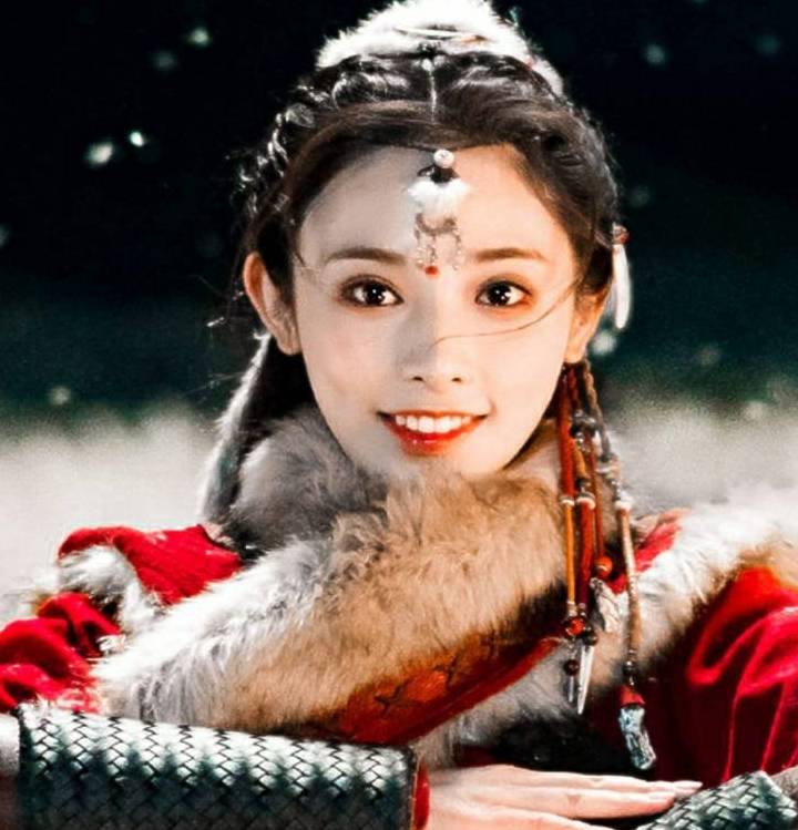 姐姐|百变仙女彭小苒的美貌无懈可击！