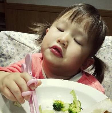 没顶汽车后边一根烟猜成语_一根烟图片