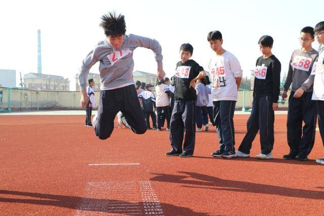 淮安楚州实验中学举行秋季田径运动会