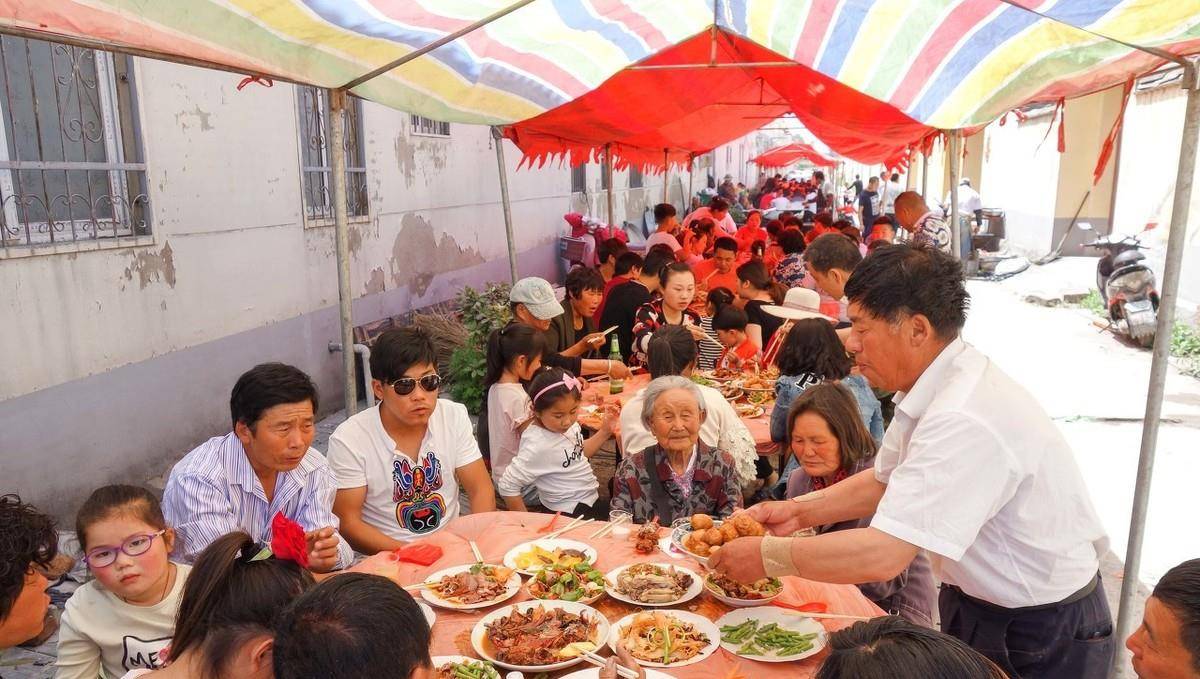 b体育农村饮食：南北乡村饮食的风俗和习惯(图2)