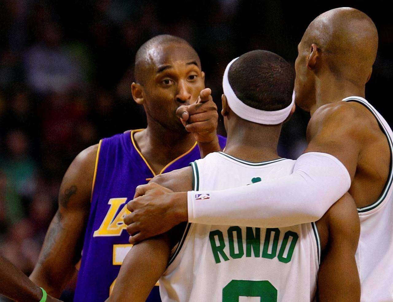 为什么NBA球员都很尊重科比？看看他和安东尼的对话就知道了！